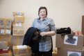 Ольга Осипова стала связующим звеном для вязальщиц и швей. Фото: Владимир Воропаев