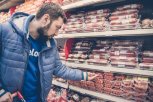 Колбаса и свежие помидоры подешевели в Амурской области к середине января