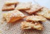 7 рецептов для вкусного кинопросмотра: льняные флаксы, хрустящий тофу, сырные чипсы и мини-сосиски