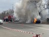 В центре Благовещенска сгорел автомобиль (видео)