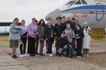 Посадивший самолет в кукурузном поле Дамир Юсупов встретился с амурскими школьниками в Як-40