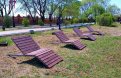 В благовещенском парке Дружбы установили шезлонги. Фото: t.me/okcblag