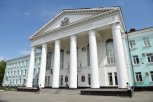 Фасады зданий Амурской медакадемии в Благовещенске покрасят в бирюзовый