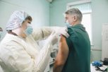 «После ковида расслабились»: Василий Орлов призвал усилить вакцинацию от гриппа в Приамурье
