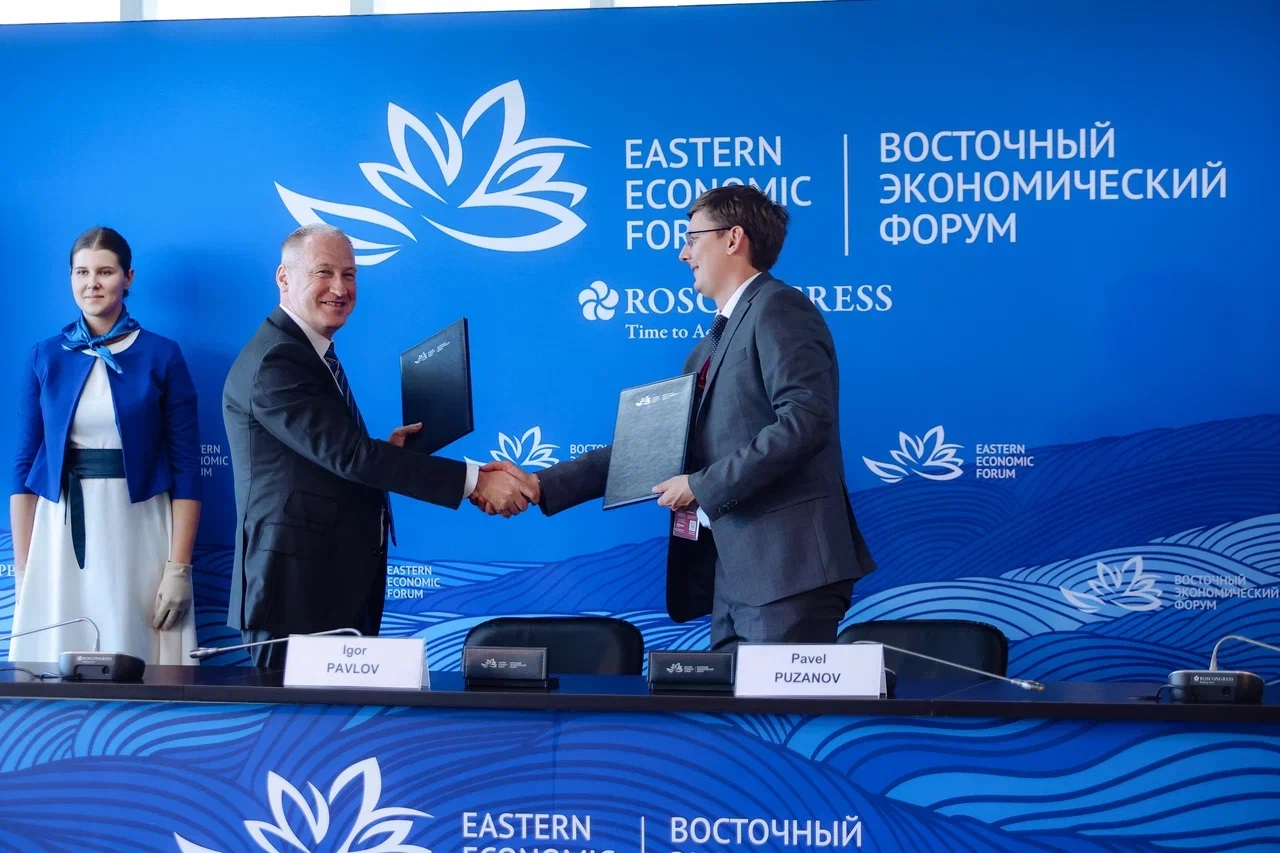 Фонд Росконгресс и правительство Приамурья подписали соглашение о сотрудничестве. Фото: amurobl.ru