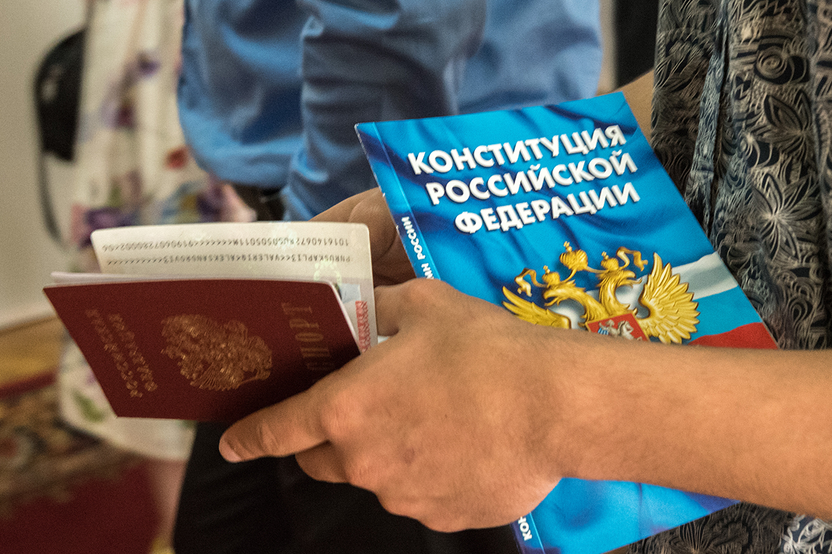 В России вступили в силу изменения о предоставлении паспортных данных. Фото: Архив АП