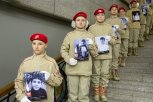 «Уходи, война, я жить хочу»: репортаж с премьеры фильма о детях Донбасса