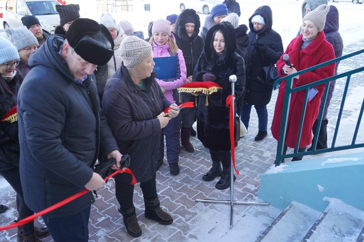 В Свободном дети-сироты и переселенцы из аварийного жилья получили ключи от  новых квартир — Амурская правда, новости Благовещенска и Амурской области