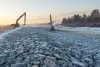 Перед дамбой Владимировки устанавливают шпунтовую стенку (фото)