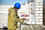 В Благовещенске строительная компания ищет сразу 40 каменщиков: топ вакансий января