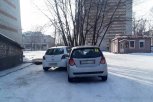 В Белогорске сторож охраняемой парковки угнал чужую «тойоту» и попал в ДТП