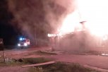 Ночной пожар в магазине села Новопетровка пришлось ликвидировать до утра
