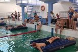 В Зее в день открытия Дворца спорта после капремонта разыграли абонементы на посещение бассейна