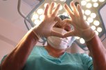 «Я видела, как воскрешают людей»: медсестра Наталья Асланова полвека провела у хирургического стола