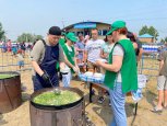 В Белогорске для горожан сварили 50 литров ухи