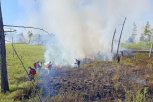 В Бурейском округе продолжают тушить природный пожар