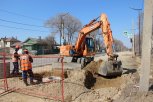 Благовещенские дороги «одевают» в свежий асфальт и устанавливают новые ливневки