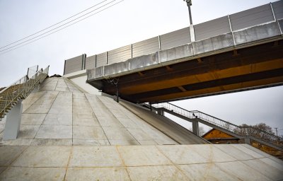 Жители Благовещенска спросили губернатора, когда в городе построят путепровод