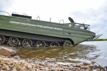 В Приамурье плавающие транспортеры вернулись на место постоянной дислокации