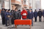 Первые 5 семей сотрудников и ветеранов полиции получили ключи от квартир в новостройке Благовещенска