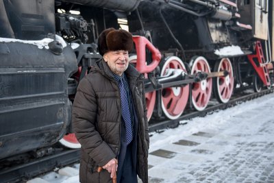 «Гордимся, что в Приамурье живет такой человек!»: легенде БАМа Ивану Варшавскому исполнилось 87 лет