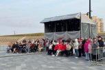 Десятки благовещенцев встретили на площади Ленина «Рассвет нашей Победы»