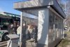 Мэр Благовещенска потребовал доделать автобусную остановку после жалоб горожан на грязь