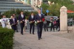 Амурская делегация в Харбине возложила цветы к памятнику советским воинам