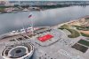 Возле флагштока в Благовещенске развернули полотно самого большого в стране Знамени Победы