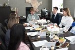 Чаепитие с министром: Светлана Яковлева встретилась с лучшими преподавателями Амурской области
