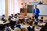Родительские комитеты семи амурских школ выиграли гранты на подкасты и кинопоказы для детей