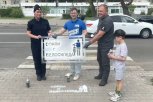 Напоминания снять наушники и сойти с велосипеда появились на перекрестках Благовещенска