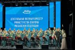 От пульта к барабанам: звукорежиссер Амурской филармонии впервые выступил с оркестром Минобороны РФ