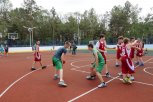 В Тамбовке на отремонтированном стадионе «Урожай» мастер-класс баскетболистам дали звезды «Зенита»