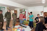 Бойцы СВО из разных регионов в ответ на рисунки подарили игрушки амурским детям