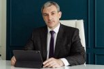 Губернатор Василий Орлов поздравил амурчан с Днем медицинского работника