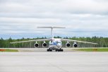 Самолет с космическими аппаратами впервые приземлился в аэропорту космодрома Восточный