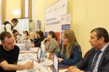 На ярмарке вакансий амурчанам предложат стать капитаном транспортного судна и механиком