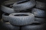 Механики и водители украли шины с животноводческого предприятия Приамурья на 2,6 миллиона рублей
