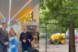 Губернатор Приамурья посетил компанию по разработке автономных тракторов с искусственным интеллектом