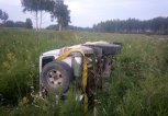 В Зейском округе поездка на озеро с детьми обернулась аварией с перевернутой машиной