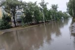 «Скорей до земли я добраться хочу»: благовещенцы поплыли по улицам под песню из мультфильма
