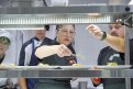 Профессионалы кулинарного дела творили «Амурское меню» вместе с местными поварами.Фото: И.Тян