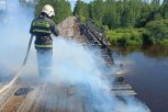 В Селемджинском районе частично сгорел аварийный мост через реку Бысса