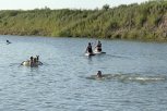​Строили мост, а получилось озеро: под Благовещенском появилось популярное место отдыха