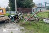 Зачем на детской площадке в Белогорье демонтируют качели и горки