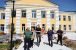 Василий Орлов поручил выделить школе в Константиновском районе средства на детскую площадку