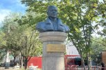 Обновление сквера Приемыхова в Благовещенске затягивается из-за задержки поставок МАФов