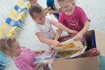 Ко Дню знаний тындинские педагоги отправили подарки в донецкую Макеевку