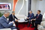 Губернатор Василий Орлов обсудил с главой авиакомпании «России» открытие рейсов в Пекин и Шанхай